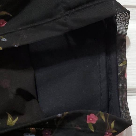 NWOT BCBGMaxAzria Black Floral Mesh Lined Long Sleeve Crop Top Size Medi… - Picture 4 of 11